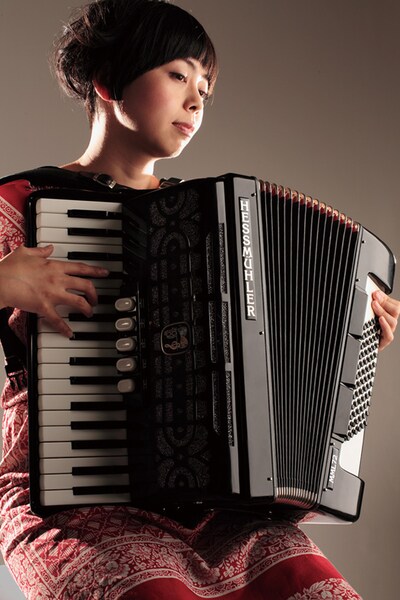 アコーディオンがトレードマークの中山うりだが、学生時代は吹奏楽部でトランペットを担当。全日本吹奏楽コンクールで金賞を受賞したほどの実力の持ち主だ。