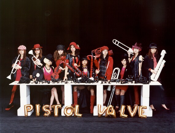 国内のみならず海外でも支持を集めているピストルバルブ。ヨーロッパツアーはフランス、ドイツ、イギリスの3カ国7都市で開催された。