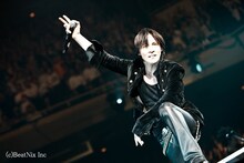 ソロの楽曲はもちろん、BOOWY時代のナンバーも惜しみなく披露されるこのツアー。今後は横浜・札幌・神戸での公演が予定されている。