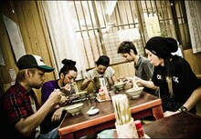 ORANGE RANGEは現在全国ツアー「PANIC FANCY」を開催中。