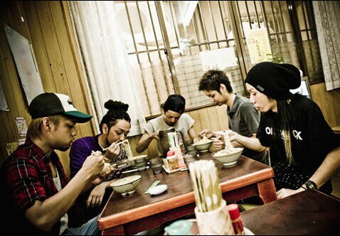 ORANGE RANGEは現在全国ツアー「PANIC FANCY」を開催中。