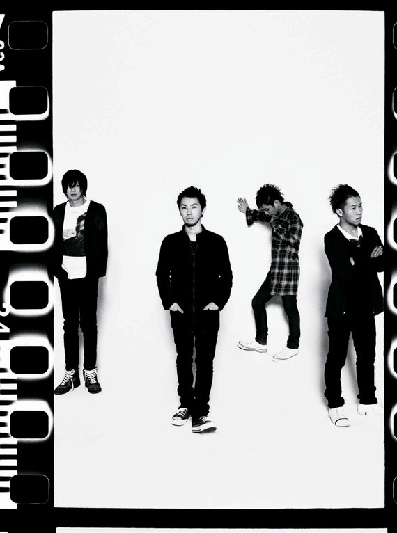 秋以降も全国各地のイベントに精力的に出演する彼ら。新曲の披露も楽しみなところ。