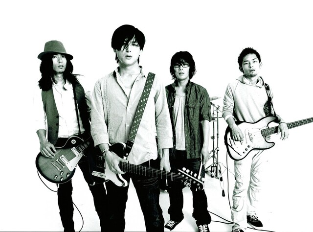 「ワンダーラスト」はチェリストの四家卯大を迎えた疾走感あふれるナンバー。