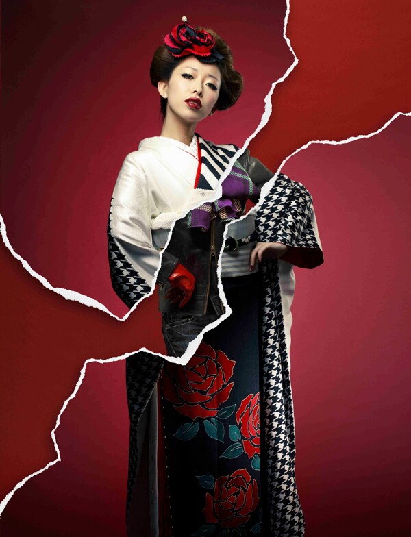 カメラマンTommyはミリヤについて「今まで、いくつかの彼女のCDジャケットを撮らせてもらっていて、いつも感じるのは、ミリヤちゃんのバイタリティ、いつも笑顔で色んなアイディアを自ら提案し努力を惜しまない、アーティストパワーを感じます」とコメント。