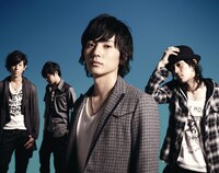 デビュー前から大きな話題を集めている新人アーティストflumpool。
