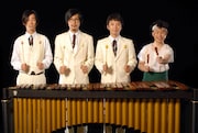SAKEROCK。浜野謙太は一番右。