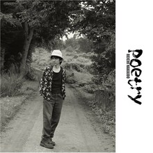 チャボは1950年10月9日生まれ。同じ誕生日の著名人としてはほかに夏川りみ、長野博（V6）、なだぎ武、ドン小西、水前寺清子、フランス・ギャル、シャルル10世などが挙げられる（写真は今年6月に発売されたミニアルバム「Poetry」ジャケット）。