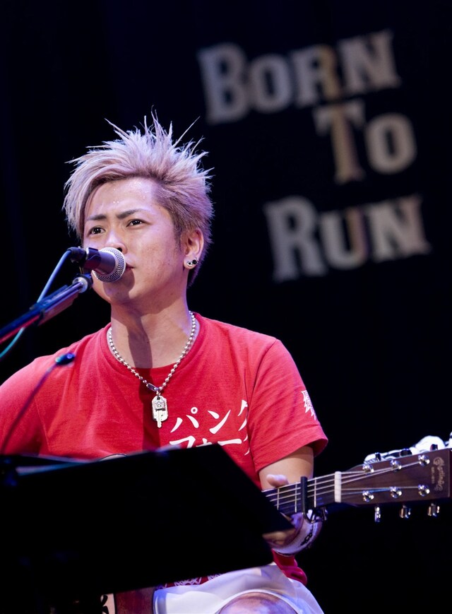 収録曲は後日オフィシャルサイトにて発表。続報に注目しておこう。