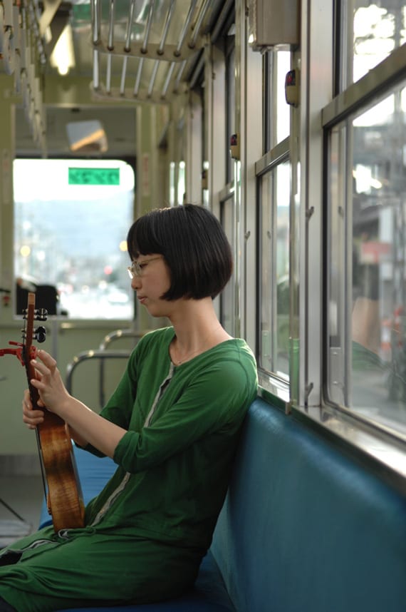 ナタリー「Power Push」のコーナーでは、つじあやのインタビューを掲載中(「Power Push」は右のバナーもしくは関連リンクより)。