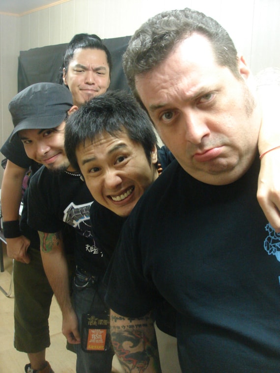 強い絆で結ばれたKen Bandの4人。ファンはサージ（写真右端）の勇姿を会場で見届けよう。