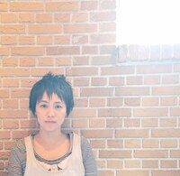 Quinka,with a Yawn（写真下）はオフィシャルサイトにメッセージを掲載。「暮しのパートナーであるHARCOと一緒に音楽をつくることは自然なことでした」「自分に素直になった時、色んなことが見えてきて、ほんの少し強くなれる」とその思いを語っている。