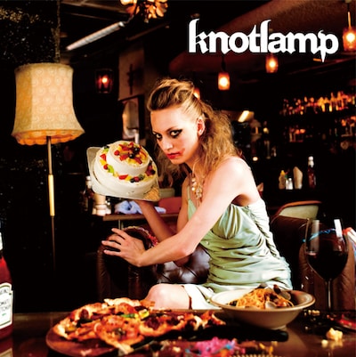 knotlampは10月3日に東京・Zepp Tokyoで開催される「JAPAN CIRCUIT -vol.43-」に登場。また、年末のカウントダウンフェスティバル「COUNTDOWN JAPAN 08/09」への出演も決定した。