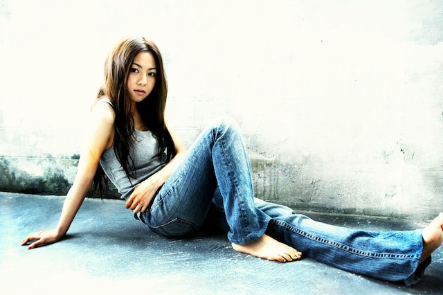 ファン待望の全国ツアー「Mai Kuraki Live Tour 2008 "touch Me!"」は10月13日からスタート。ツアーファイナルは12月19日に愛知・愛知県芸術劇場で開催される。