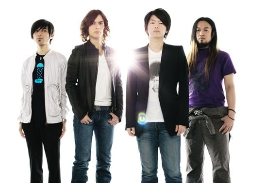 9月30日からアルバムのレコーディングに入ったOCEANLANE。武居創（Vo,G）は自身のブログで「まだなんとも形容できない状況ではありますが、ポップな作品に仕上がる気がします」とコメントしている。