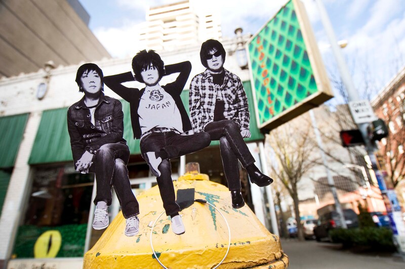 the pillowsは12月9日から始まるツアー「LOSTMAN GO TO CITY」で東名阪を回る。