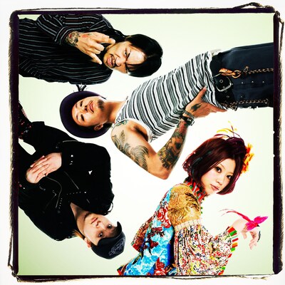 全国ツアー「"Riddle Glide Soundsystem"2008-2009」は3月に東名阪でツアーファイナルを迎える。これら3公演のチケットは2月14日より一般発売開始。