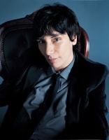 エリック・マーティンはJ-POPカバーアルバム「MR.VOCALIST」で、絢香のデビュー曲「I Believe」を英語詞カバー。