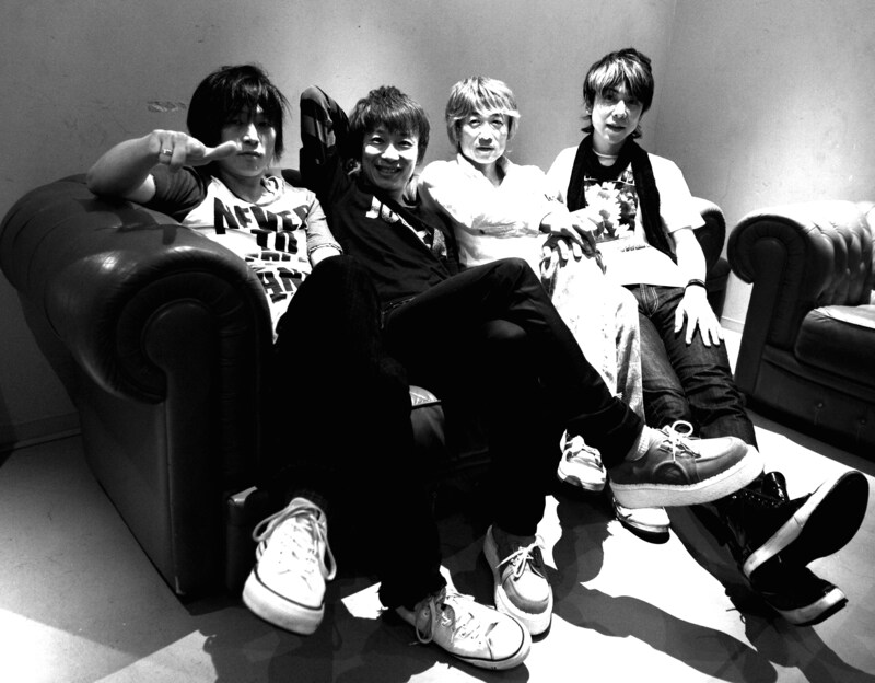 ジェット機は7月3日にラストライブを東京・SHIBUYA-AXで開催。これをもってバンド活動に幕を下ろす。