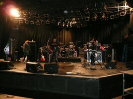 POLYSICS、ライブ直前の楽屋からリハ実況レポート