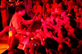 熱狂！POLYSICS、LAライブ最速レポート到着