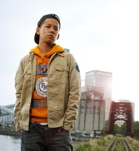 本作について清水翔太は「僕がこれまでの人生、辛いとき、悲しいとき、音楽を傘（Umbrella）にして生きてきたので、このアルバムが聴いてくださる方にそうなってほしいと思ってこのタイトルにしました」とコメント。