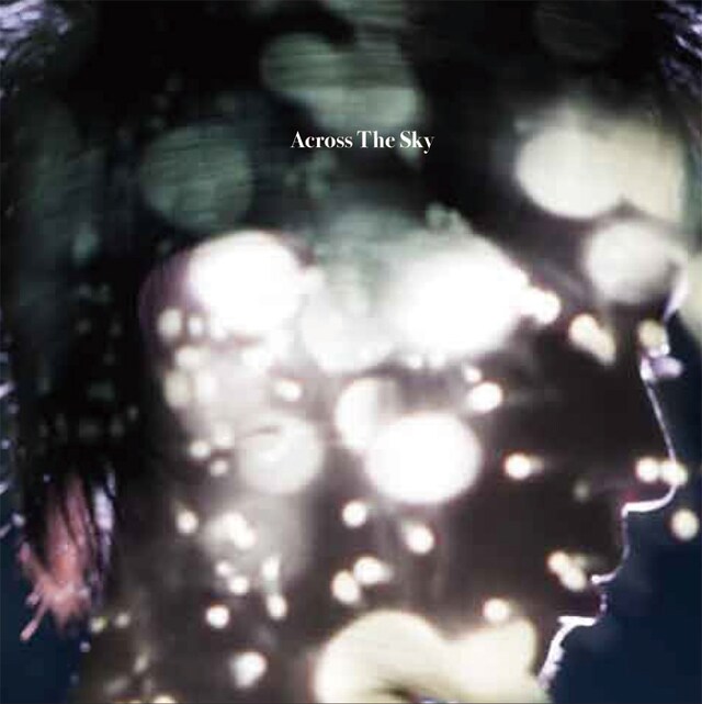 レコ直♪、mu-mo、dwangoなど主要着うたサイトでは、シングル「Across The Sky」（写真）収録曲の着メロ／着うた／着うたフル（ショートVer.）／RBTの先行配信を実施中。