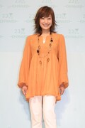 「23区」CMのイメージキャラクター・菅野美穂（写真は制作記者会見時の様子）。