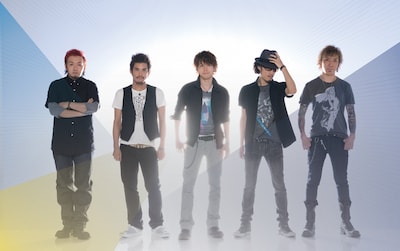 12月10日には両A面ニューシングル「SNOW FLAKE～記憶の固執～／PULSE」をリリースする。