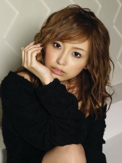 音楽性が変わることでルックスもイメチェンされるのか気になるところだ。