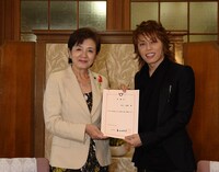 嘉田知事は西川と会った感想について「表現する方のきりりとした美しさにドキドキしています」と語った。