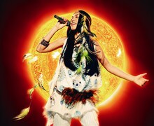 多和田えみは現在、ライブやイベント、メディア出演の合間をぬって新作をレコーディング中。11月23日・24日には大阪＆東京で海外アーティストとのジョイントライブ「SOUL REVUE 2008 -魂（ソウル）のゆくえ-」に出演する。