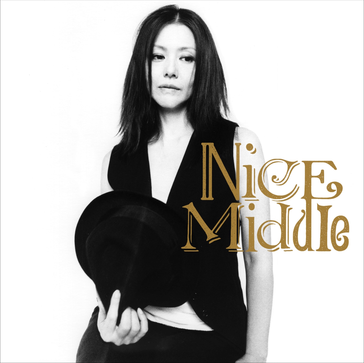 写真は「Nice Middle」の通常盤。