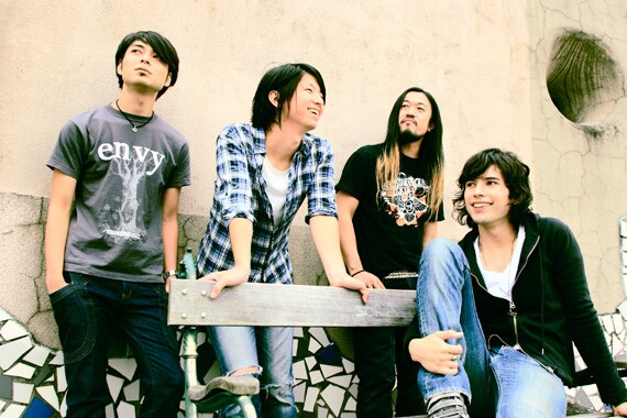 7月には東名阪で自主企画ライブ「Sunshine Eyes Vol.2」を行ったOCEANLANE。