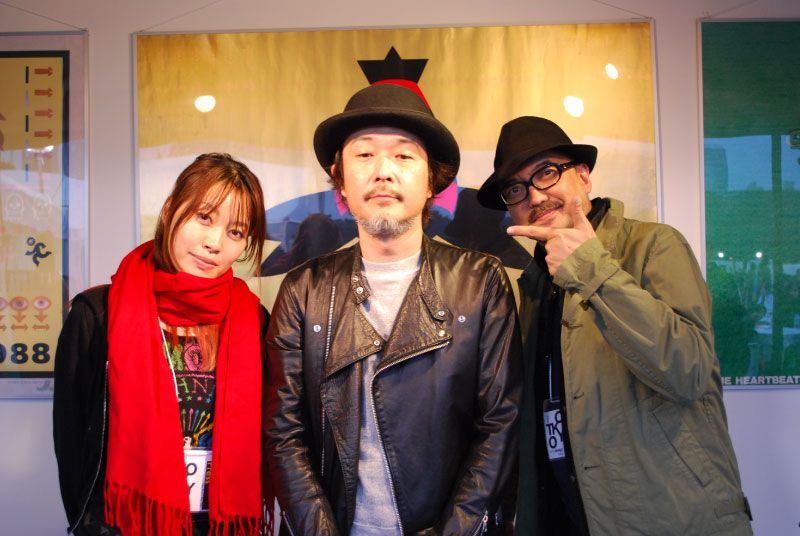 写真は左から坂本美雨、リリー・フランキー、番組のパーソナリティを務めた渡辺祐。