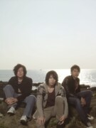 メレンゲは1月14日に発表したアルバム「シンメトリー」で「heavenly days」をセルフカバーしている。