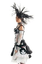 ゴス大好きなANGRY。とても可愛く見えるが、実は小悪魔的な部分も持ち合わせている。