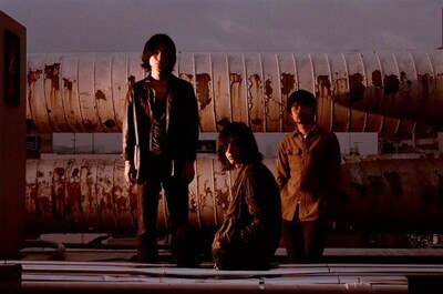 DOESは11月14日に東京・新宿LOFTで最新シングル「陽はまた昇る」のレコ発パーティを開催。チケットは好評発売中。