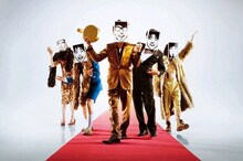 「SHOOT THE SKY 2008」と並行してアンプラグドライブツアー「ART CRUSADERS」を開催中のBEAT CRUSADERS。年末は「COUNTDOWN JAPAN 08/09」の東京・大阪の両公演に出演する。