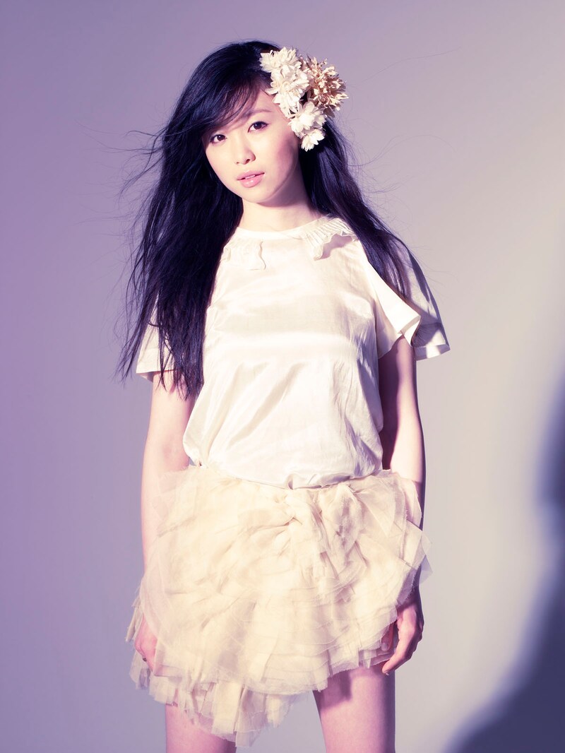 先日JYONGRIのオフィシャルファンクラブサイトがオープン。現在サイトでは会員を対象にしたツアーチケットの先行予約を実施している。