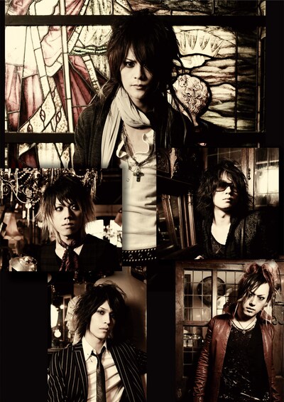 11月26日にはニューシングル「冬のカスタネット」をリリースする。