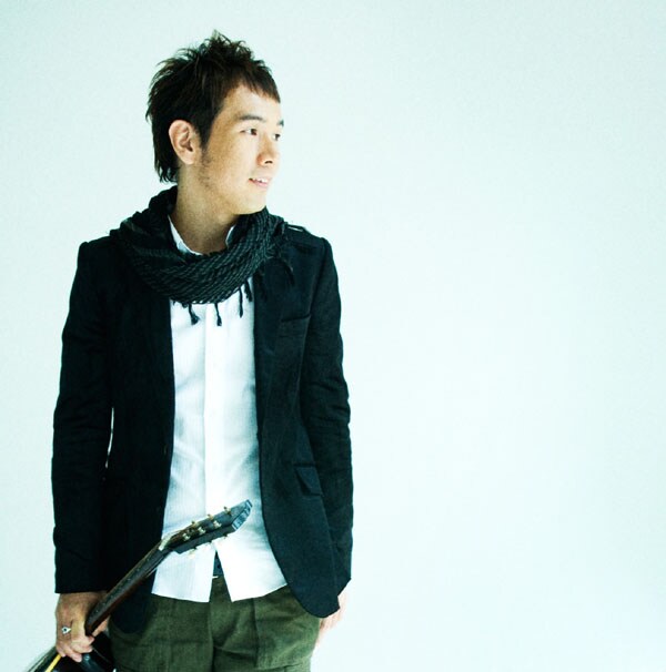 現在ツアー「LIVE TOUR 2009~ファイティングポーズの詩~」真っ最中の馬場俊英。オフィシャルブログではツアーの感想や写真などがアップされている。