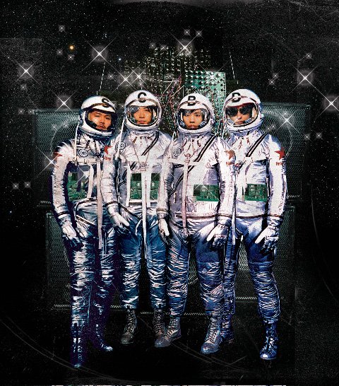 SCOOBIE DOは「COUNTDOWN JAPAN 08/09」幕張メッセ会場MOON STAGEの元旦一発目のライブアクトとして登場する。