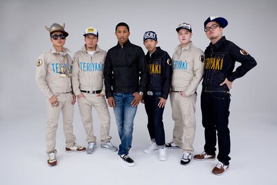 TERIYAKI BOYZの5人とファレル・ウィリアムス（THE NEPTUNES、N*E*R*D）。