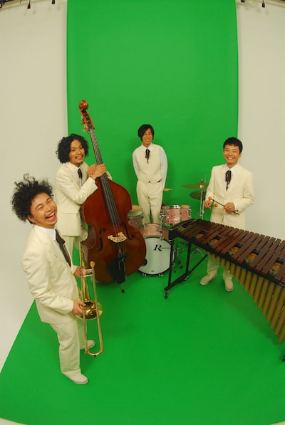 4月1日に東京LIQUIDROOM ebisuで開催された自主企画イベント「げんざいのぐうぜん」が盛況を極めたSAKEROCK。大阪城野音でどのようなステージを観せてくれるのか期待が高まる。