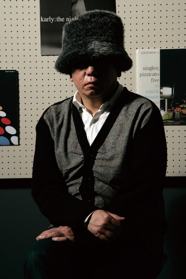 キョンキョン、フーミン、深キョンとそうそうたるアイドルに楽曲を提供してきた小西。インタビューでは制作時の想い出なども語られている。