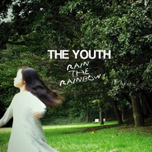 プロモーションビデオが制作された「休日」は子供の成長を見守る若い夫婦像をモチーフに描かれており、プライベートでは4人の子持ちという中村維俊（Vo）ならではの独特な世界観を味わうことができる（写真はアルバム「Rain the Rainbow」ジャケット）。