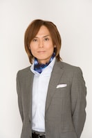 書籍に掲載されるつんく♂インタビューの続きでは、松浦亜弥「ね～え？」でタッグを組んだ小西康陽のことや、Perfumeについての見解も披露。稀代のアイドル・プロデューサーが語る各楽曲の秘話には一見の価値あり。