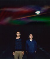 点と線では全曲生演奏によるレコーディングを敢行。なお、アルバムパッケージは36ページ写真集が付属する特殊仕様を予定している。