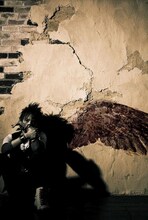 INORANは、先日4月15日にリリースされたOLIVIAのニューシングル「Sailing Free」に参加。息のあったコラボレーションを披露している。