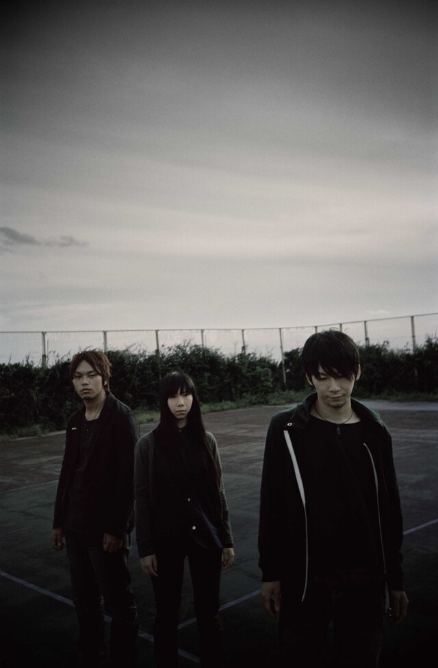 来年5月からは全国ツアー「last A moment」を開催する凛として時雨。ツアーファイナルは初のZepp Tokyoワンマン公演となる。